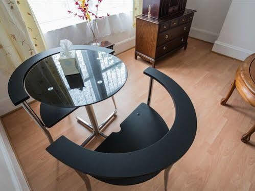 Wallfield Crescent Apartment